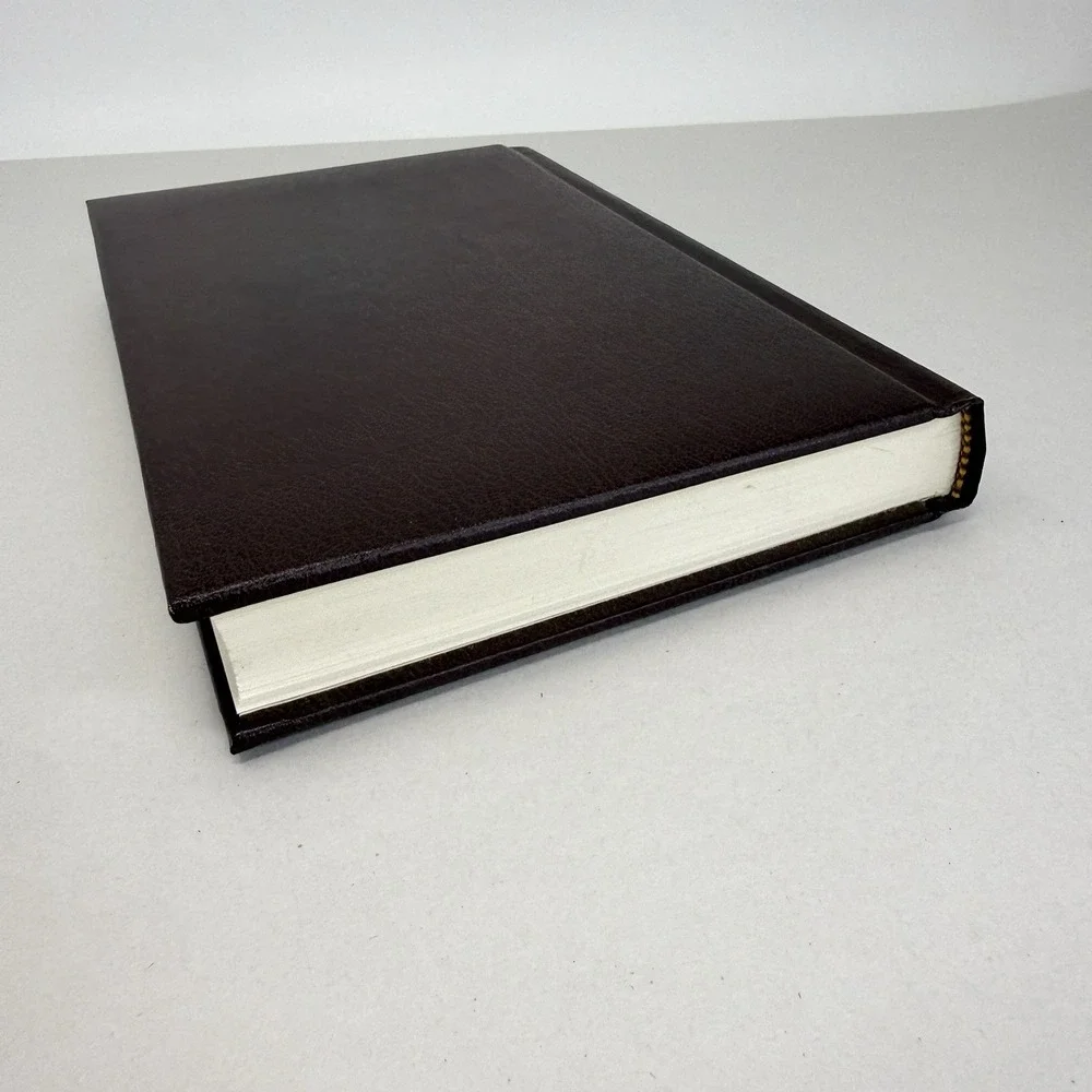 A Trail of Memories: The Quotations of Louis L'Amour (Bantam Leatherette, 1988)